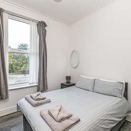 One Bedroom Holiday Apartment Colwyn Bay Buitenkant foto