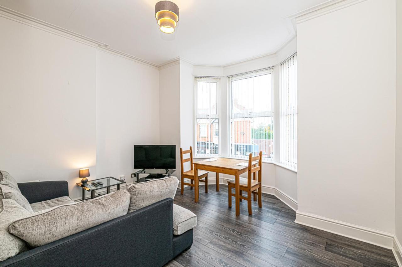 One Bedroom Holiday Apartment Colwyn Bay Buitenkant foto